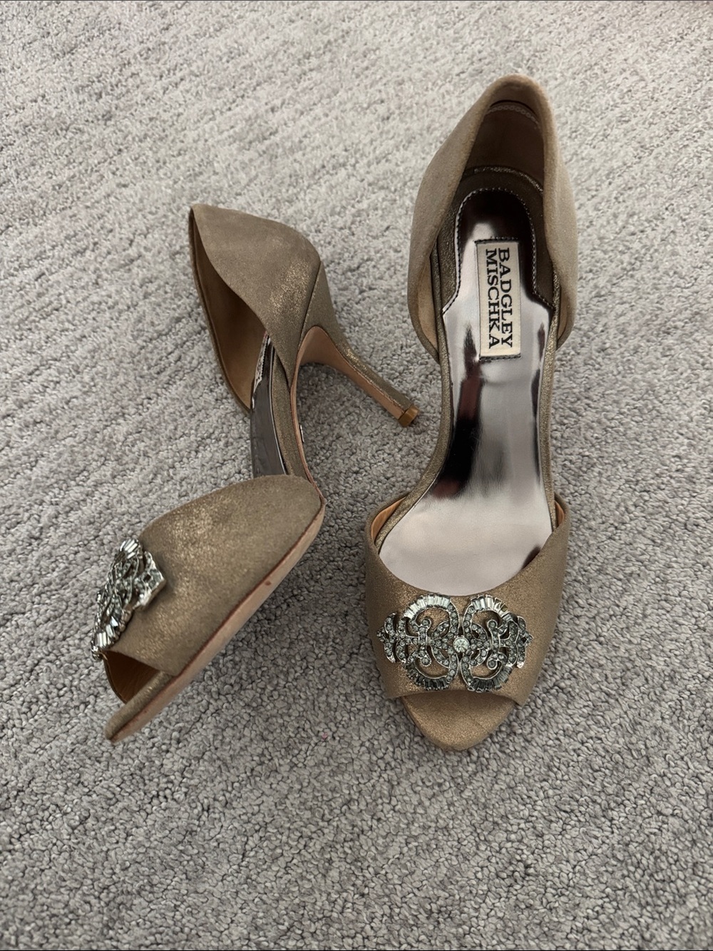 Badgley Mischka Gold Open-Toe D'Orsay Heels with Crystal Brooch Sz 8.5